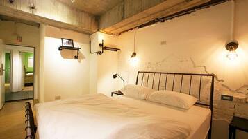 Blackout drapes, iron/ironing board, rollaway beds, free WiFi