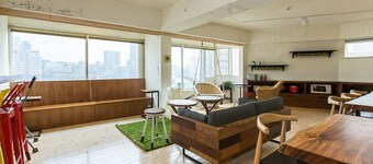 Mr Lobster's Secret Den Design Hostel