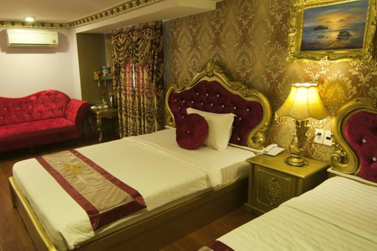 Suite | Minibar, desk, free WiFi