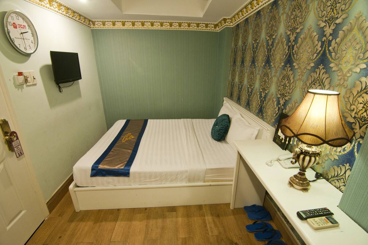 Superior Double Room | Minibar, desk, free WiFi