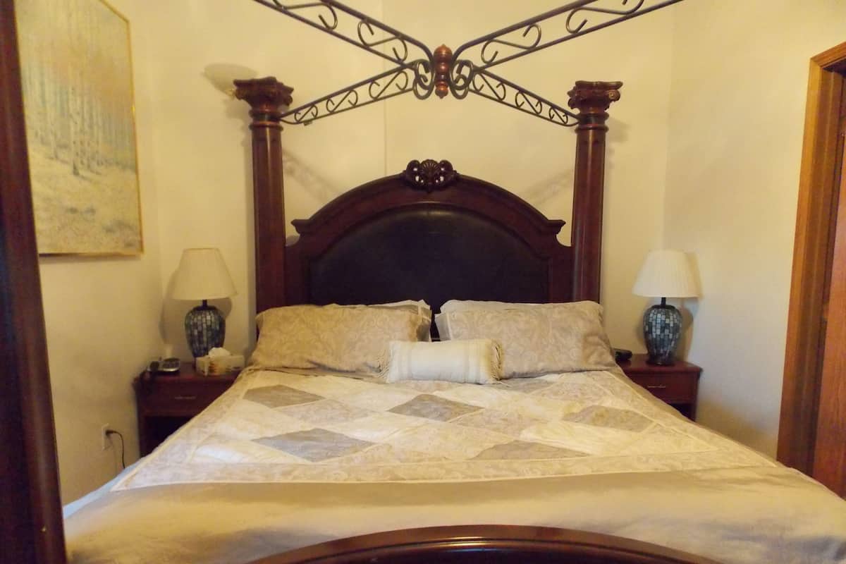 Superior-Suite, 1 King-Bett, Whirlpool