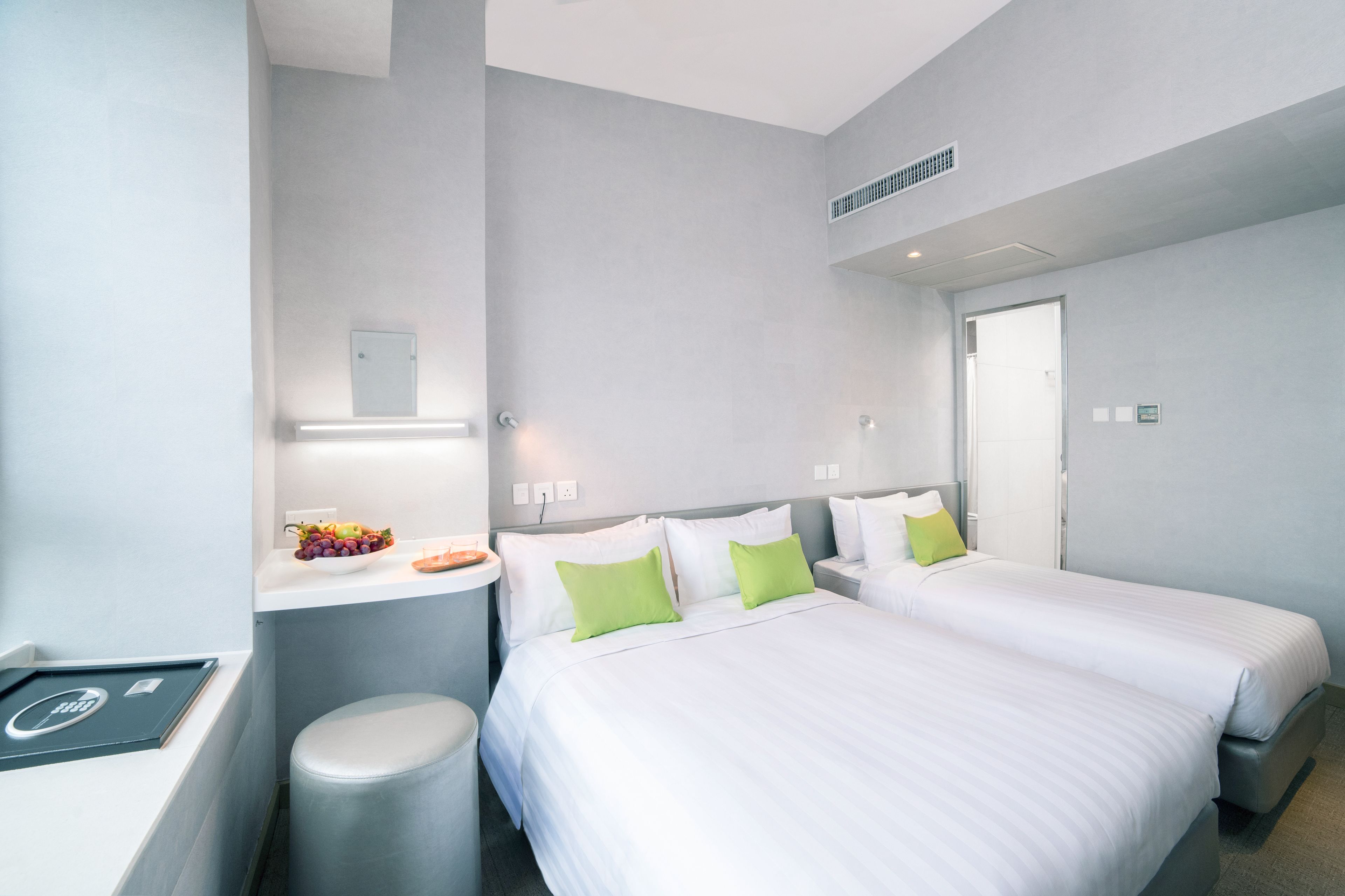 harbour view premier ease room | 1 bedroom, in-room safe, desk, blackout curtains