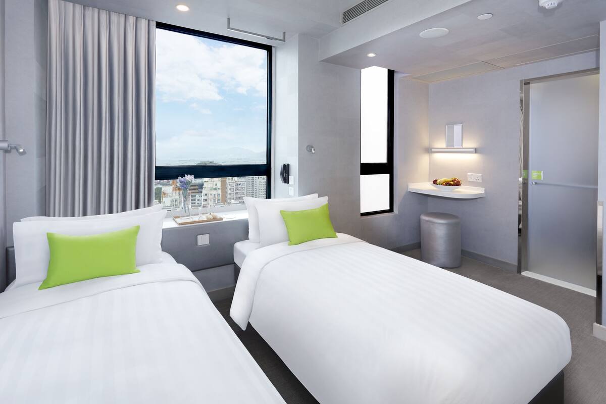 Harbour View Premier Ease Room | 1 bedroom, in-room safe, desk, blackout drapes