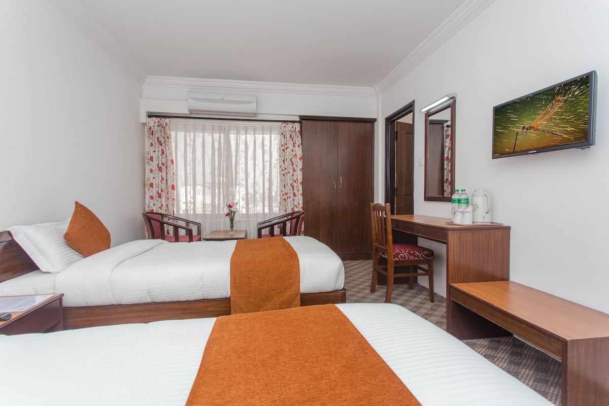 1 habitación, escritorio, wifi gratis y ropa de cama