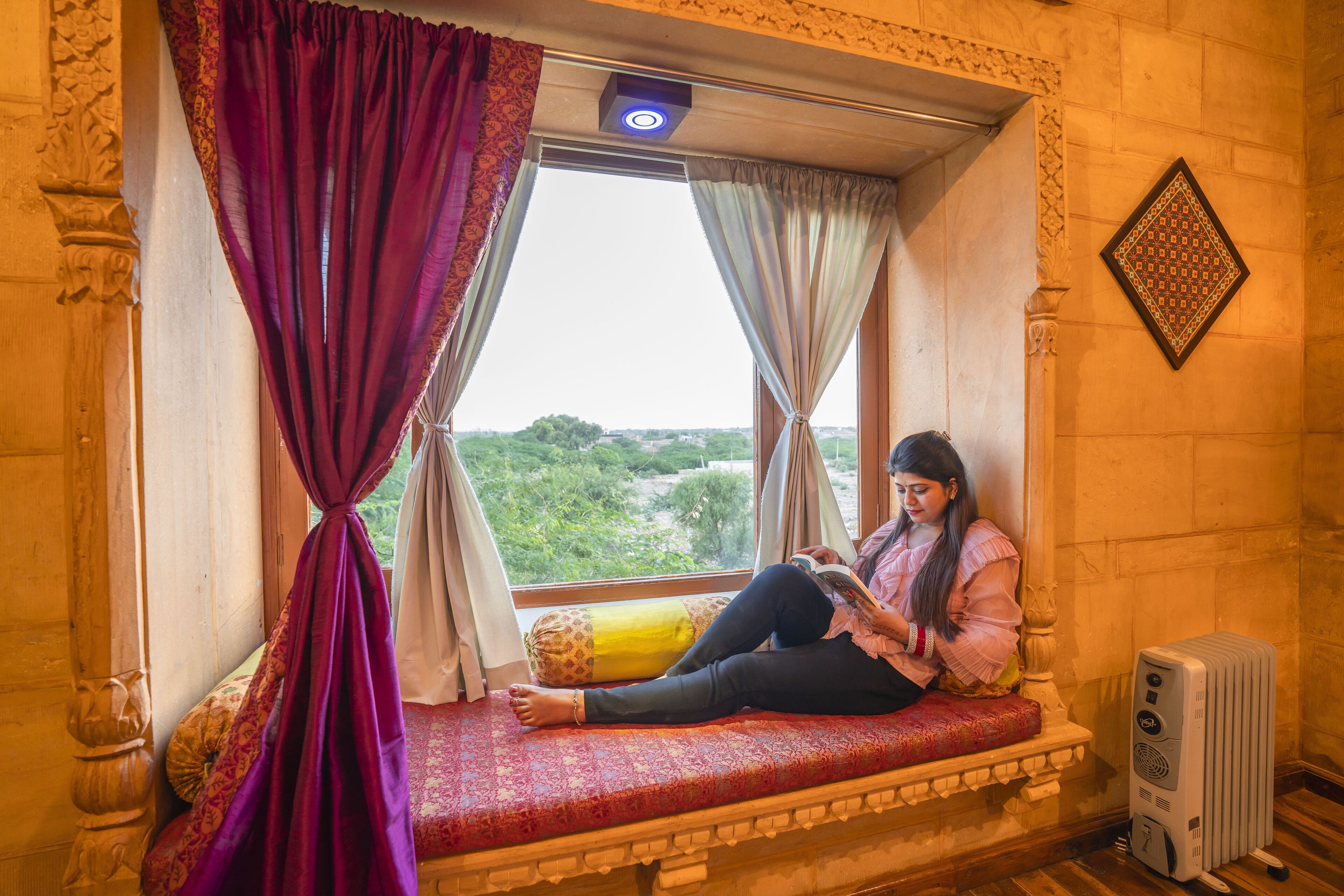 Deluxe Double Room, 1 King Size Bed | Premium bedding, memory-foam beds, in-room safe, desk