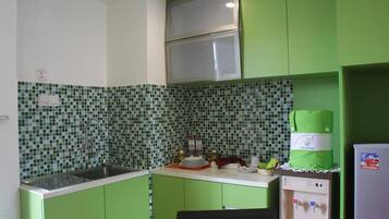 Suite, City View | Private kitchenette | Coffee/tea maker