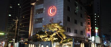 Front of property – evening/night