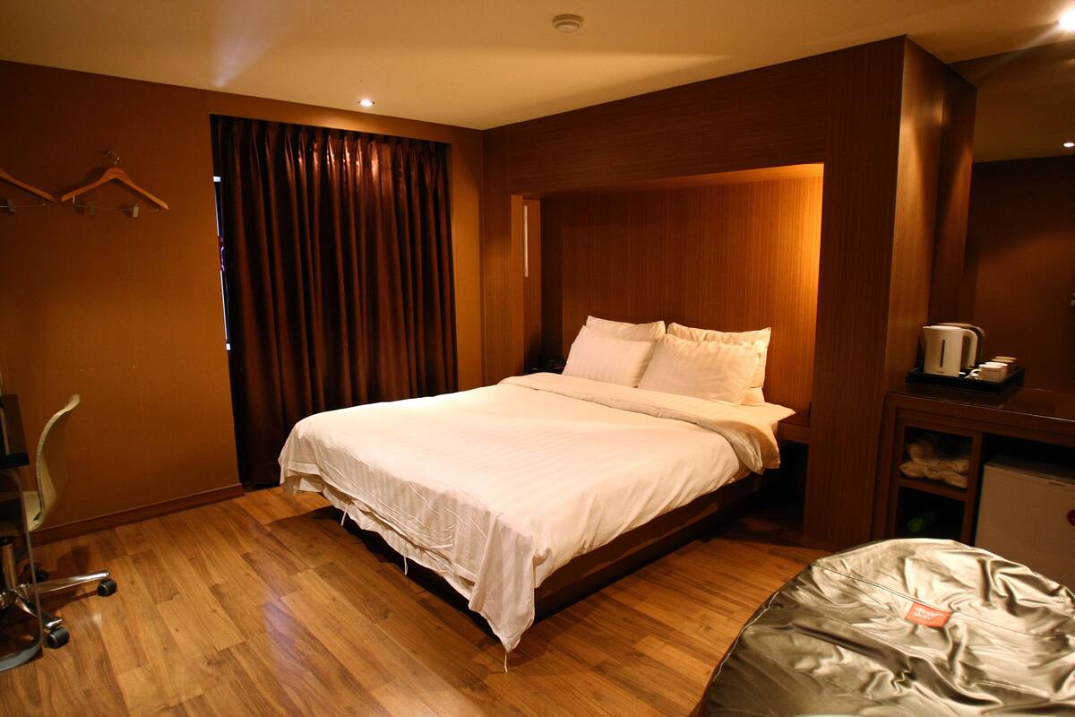 Standard Double Room | Rollaway beds (surcharge), WiFi (free)