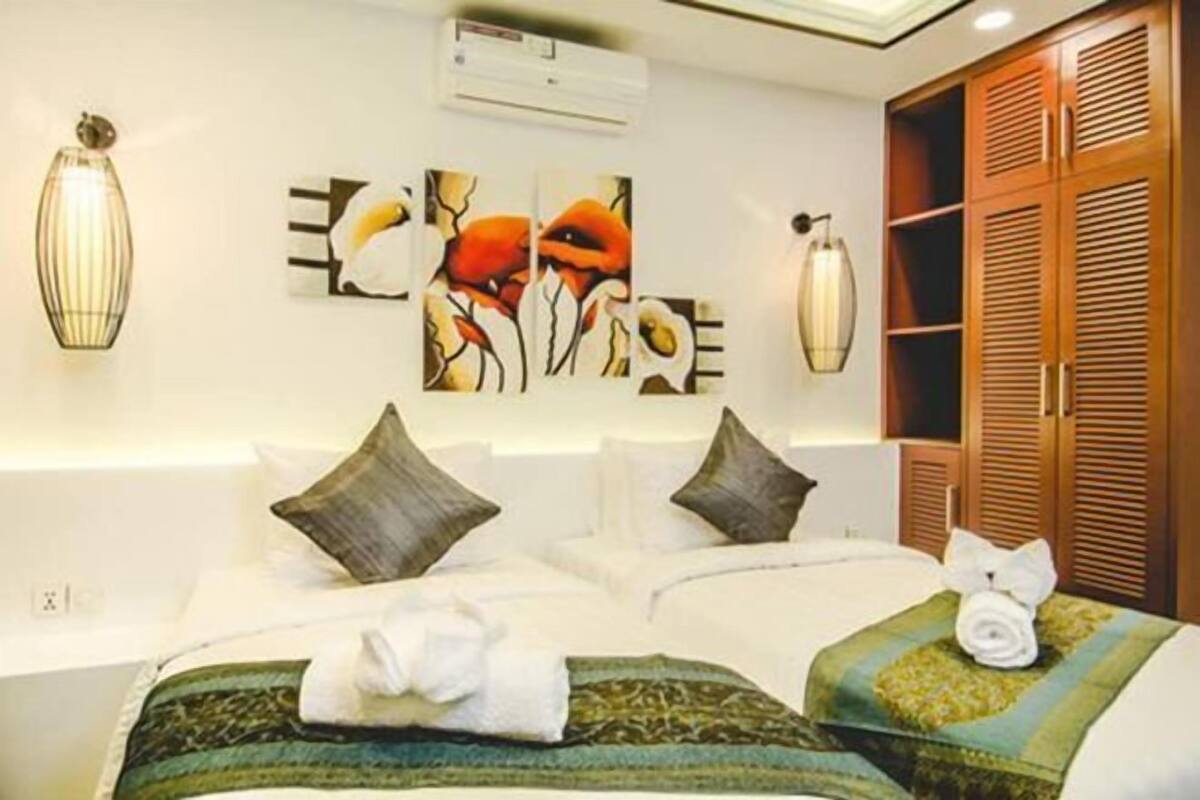 Egyptian cotton sheets, premium bedding, memory-foam beds, minibar
