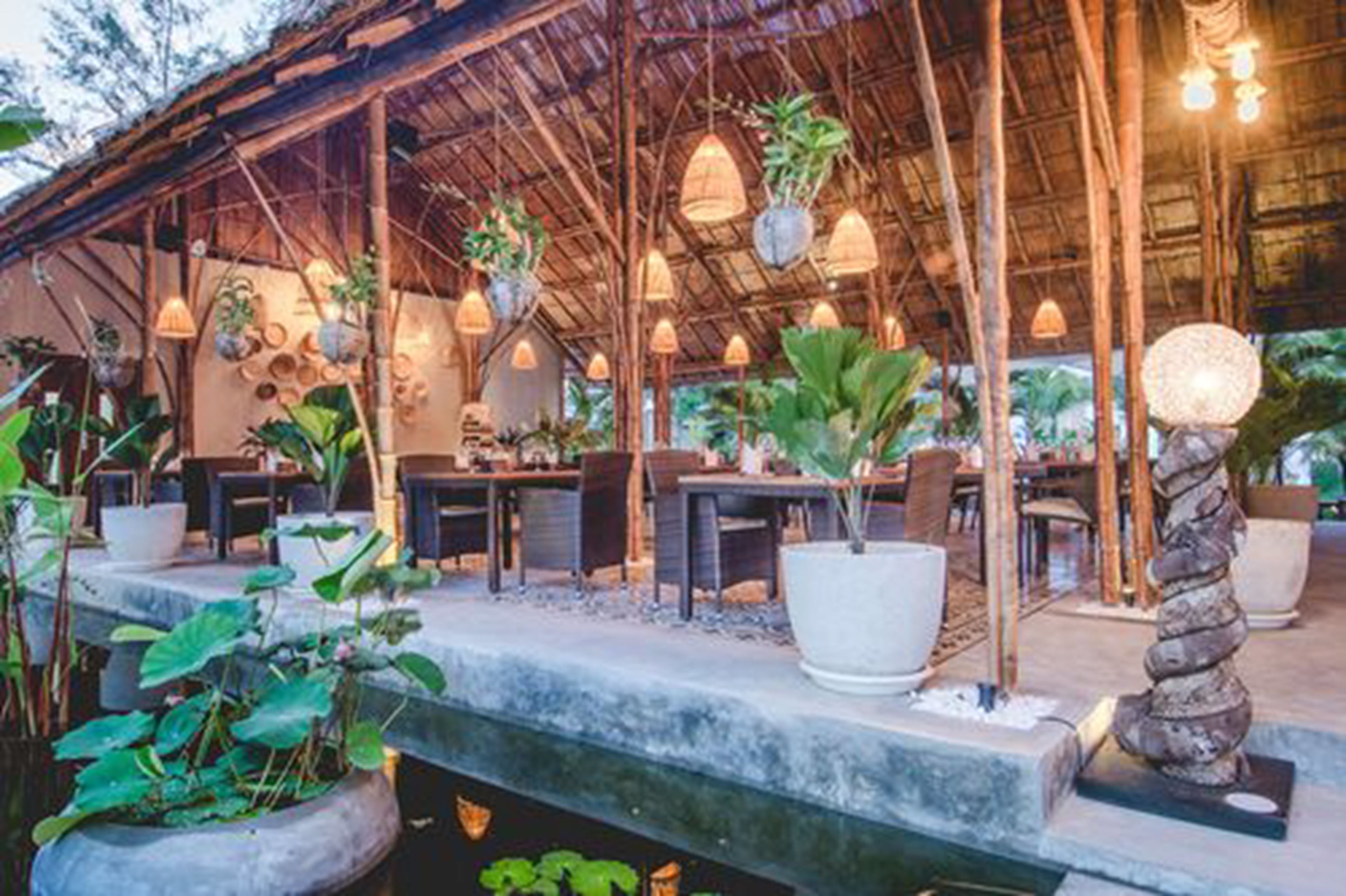 Breakfast, lunch, dinner served; Asian cuisine, pool views 