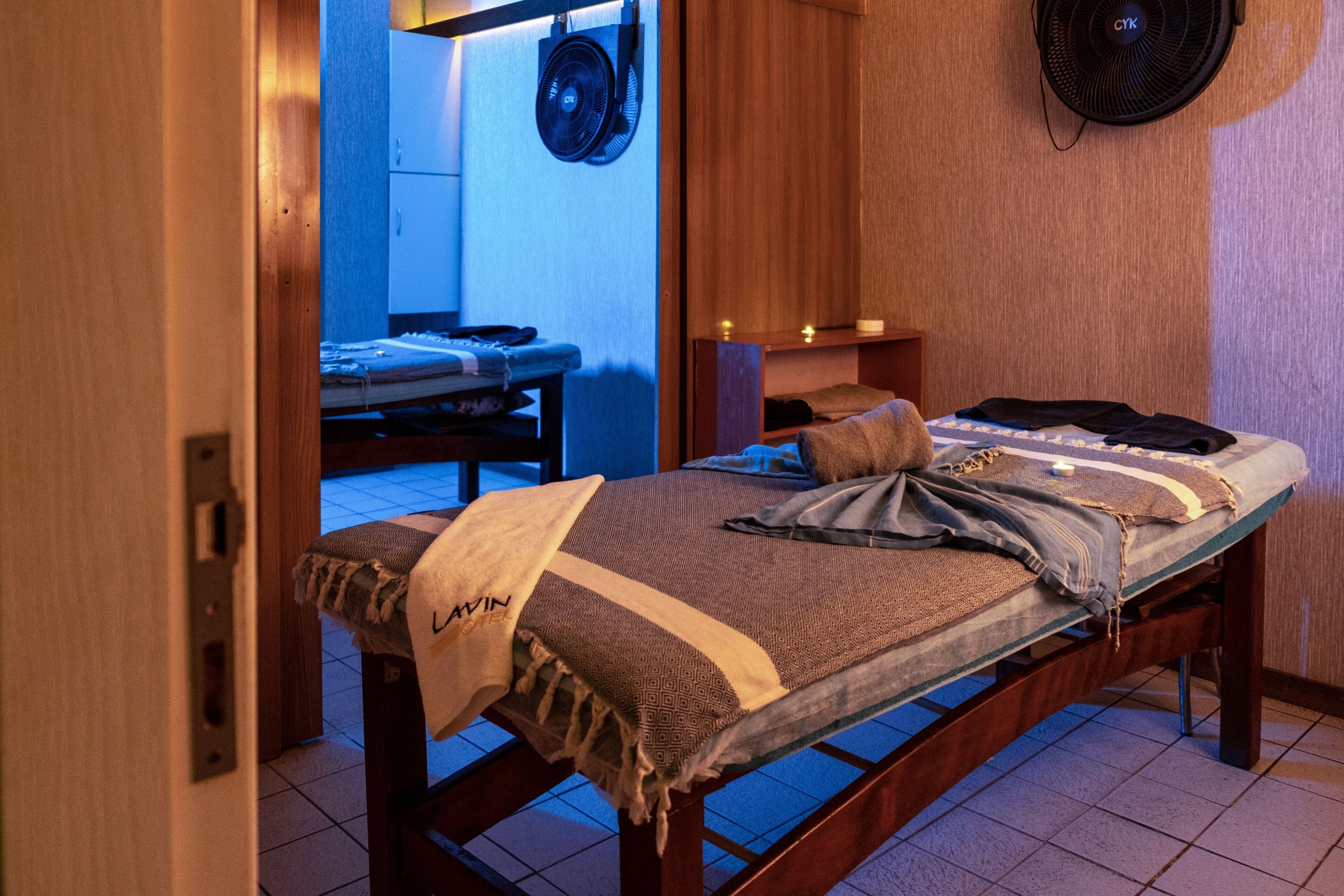 sauna, steam room, turkish bath/hammam, hot stone massages