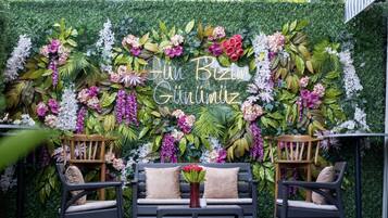 Sauna, Dampfbad, Türkisches Bad/Hamam, Warmsteinmassagen