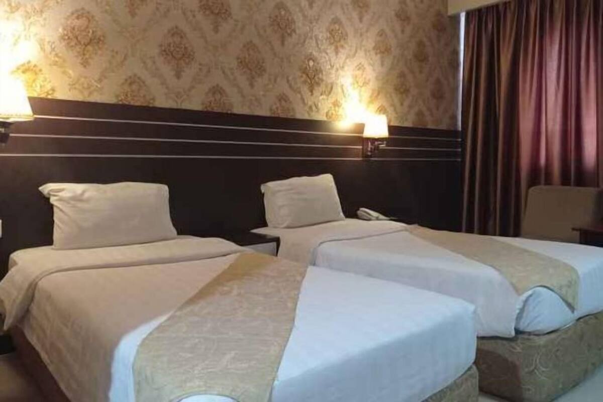 Skrivebord, ekstrasenger (mot et tillegg) og wi-fi (inkludert)