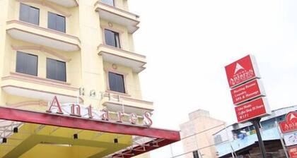 Grand Antares Hotel