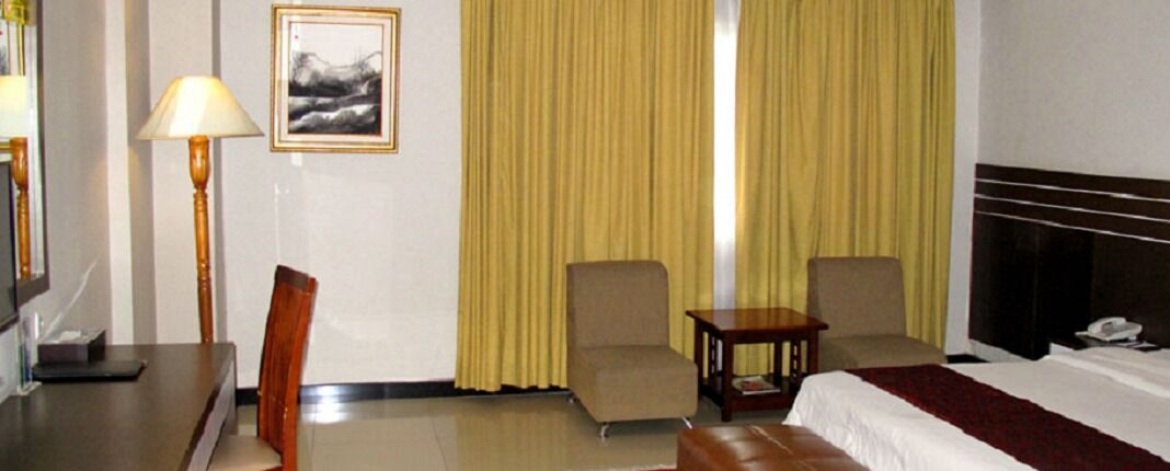 Skrivebord, ekstrasenger (mot et tillegg) og wi-fi (inkludert)