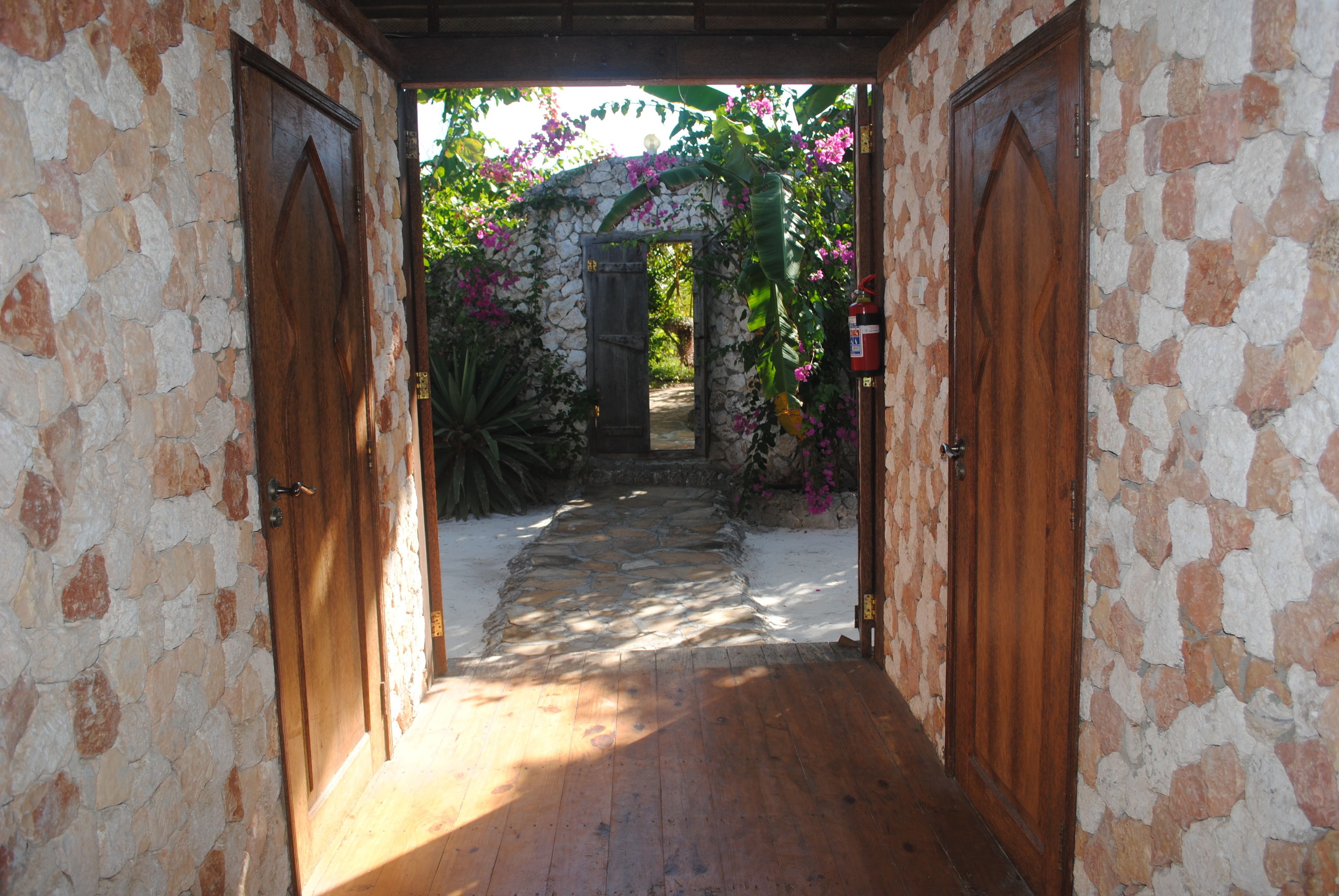 1 bedroom, in-room safe, desk, blackout curtains