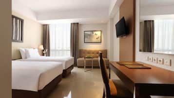 In-room safe, desk, free WiFi, bed sheets