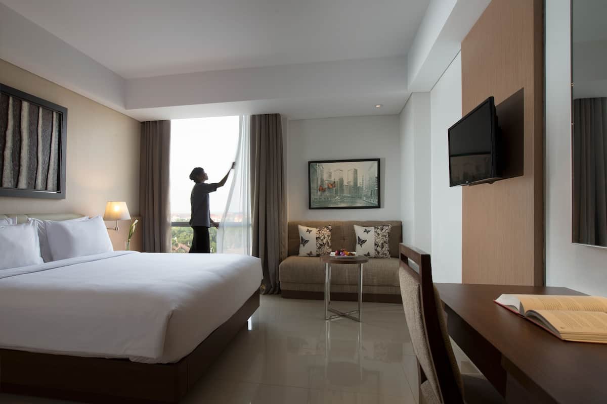 ตู้นิรภัยในห้องพัก, โต๊ะทำงาน, Wi-Fi ฟรี, ผ้าปูที่นอน