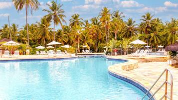 3 outdoor pools, pool umbrellas, pool loungers