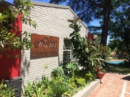 Fachada de la propiedad