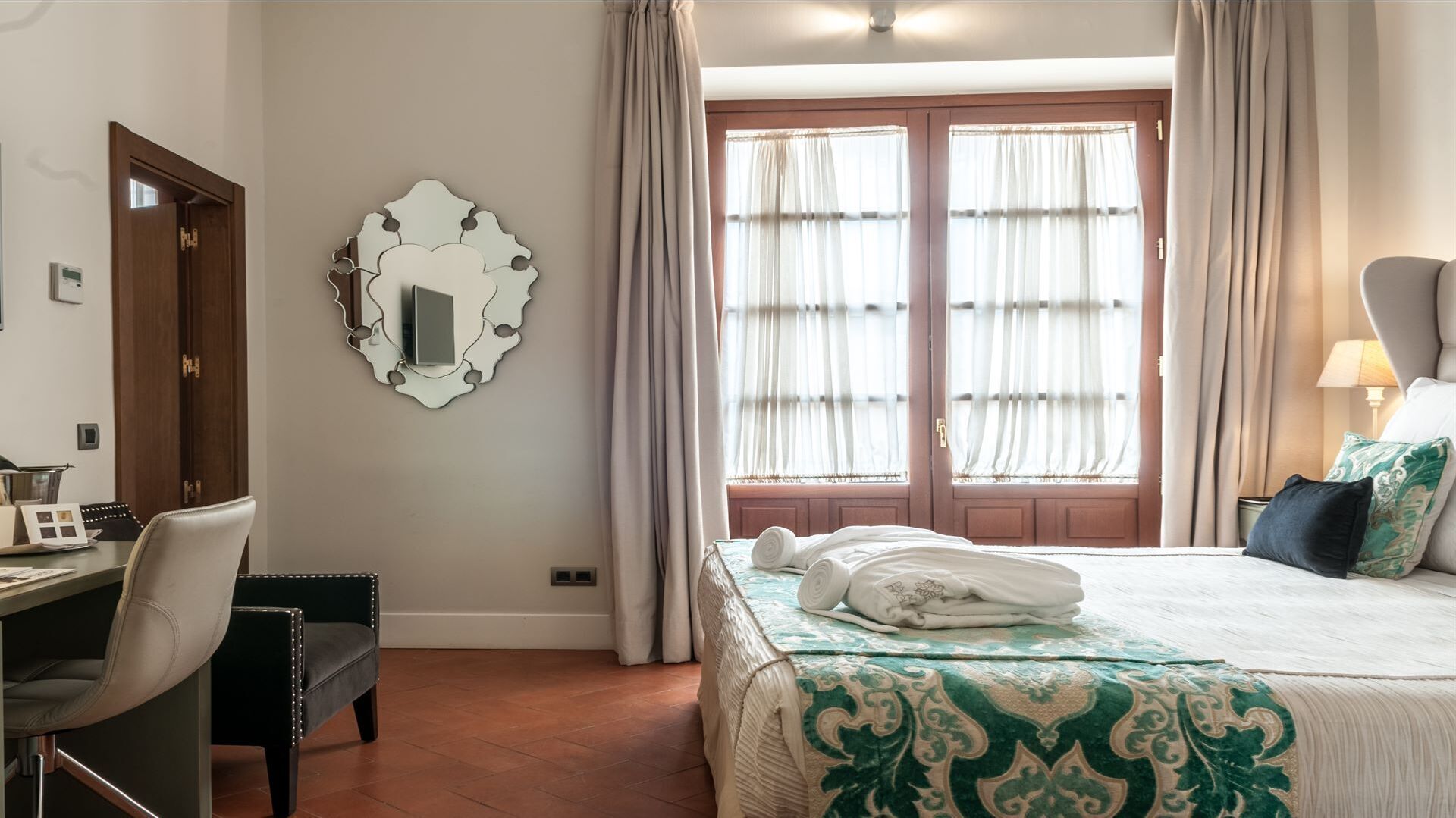 Premium bedding, minibar, in-room safe, desk