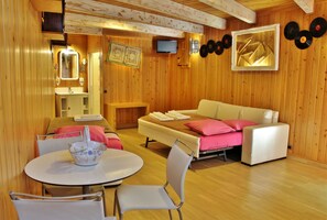 Studio | Wohnbereich