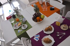 Free daily local cuisine breakfast 