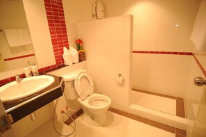 Een douche, gratis toiletartikelen
