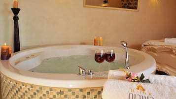 Familien-Suite | Whirlwanne