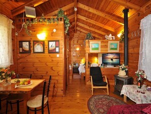 Superior Chalet | Living area