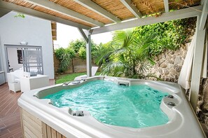 อ่างสปากลางแจ้ง