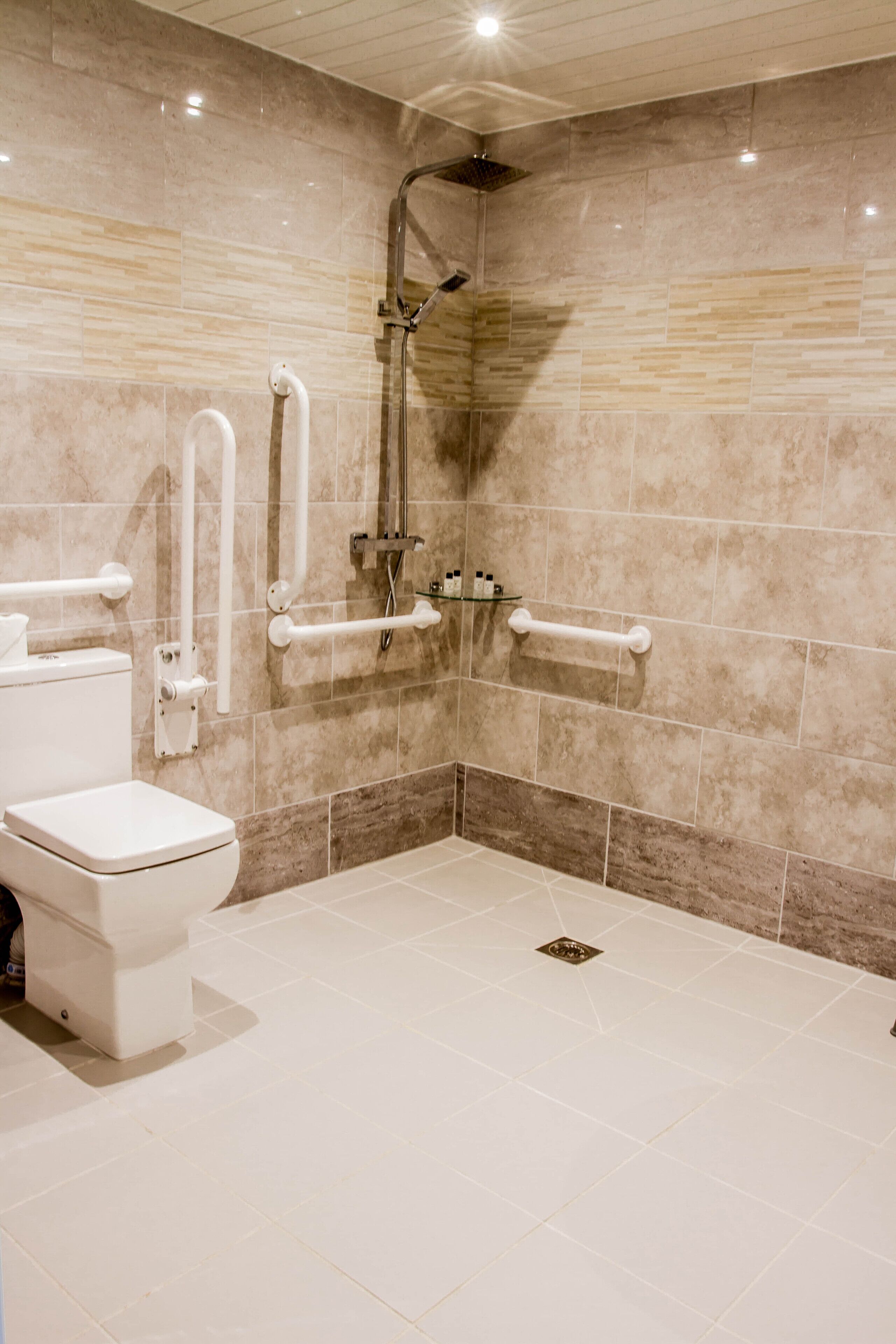 super king, disabled access room | bathroom | shower, free toiletries, hair dryer, towels