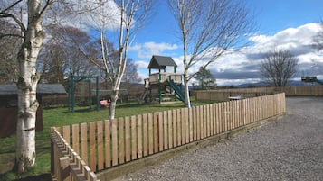 Área de juegos infantiles al aire libre