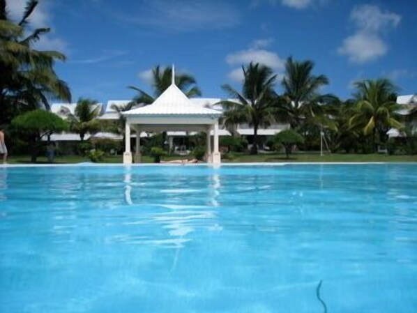 Outdoor pool - Thalassa Residence (Belle Mare)