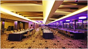 3 restaurants, breakfast, lunch, dinner served; international cuisine - Grand Asya Hotel (Bandirma)