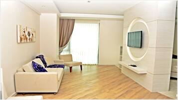 Premium bedding, minibar, in-room safe, desk