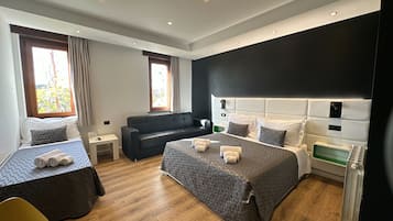 Hochwertige Bettwaren, VerdunkelungsvorhÀnge, schallisolierte Zimmer