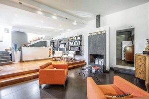 บริเวณประตูทางเข้า