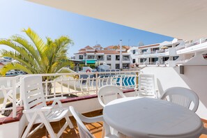 In-room safe, iron/ironing board, free cots/infant beds, travel cot - Club Tenerife (Arona)