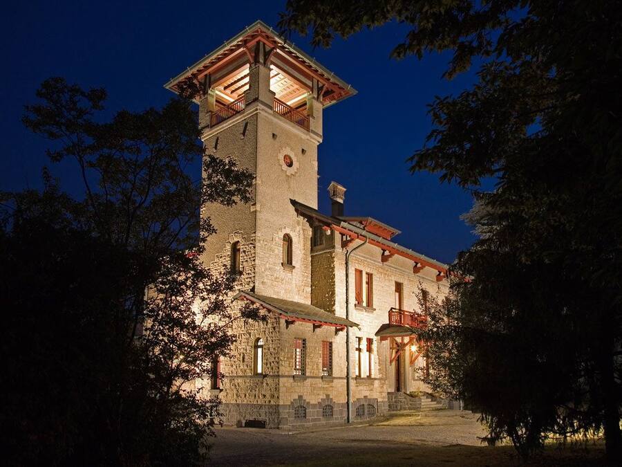 Pintu masuk hartanah