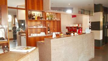 Bar (in der Unterkunft)