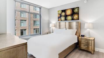 Luxury Apartment, 2 Bedrooms | 1 bedroom, hypo-allergenic bedding, individually decorated