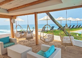 Poolside bar