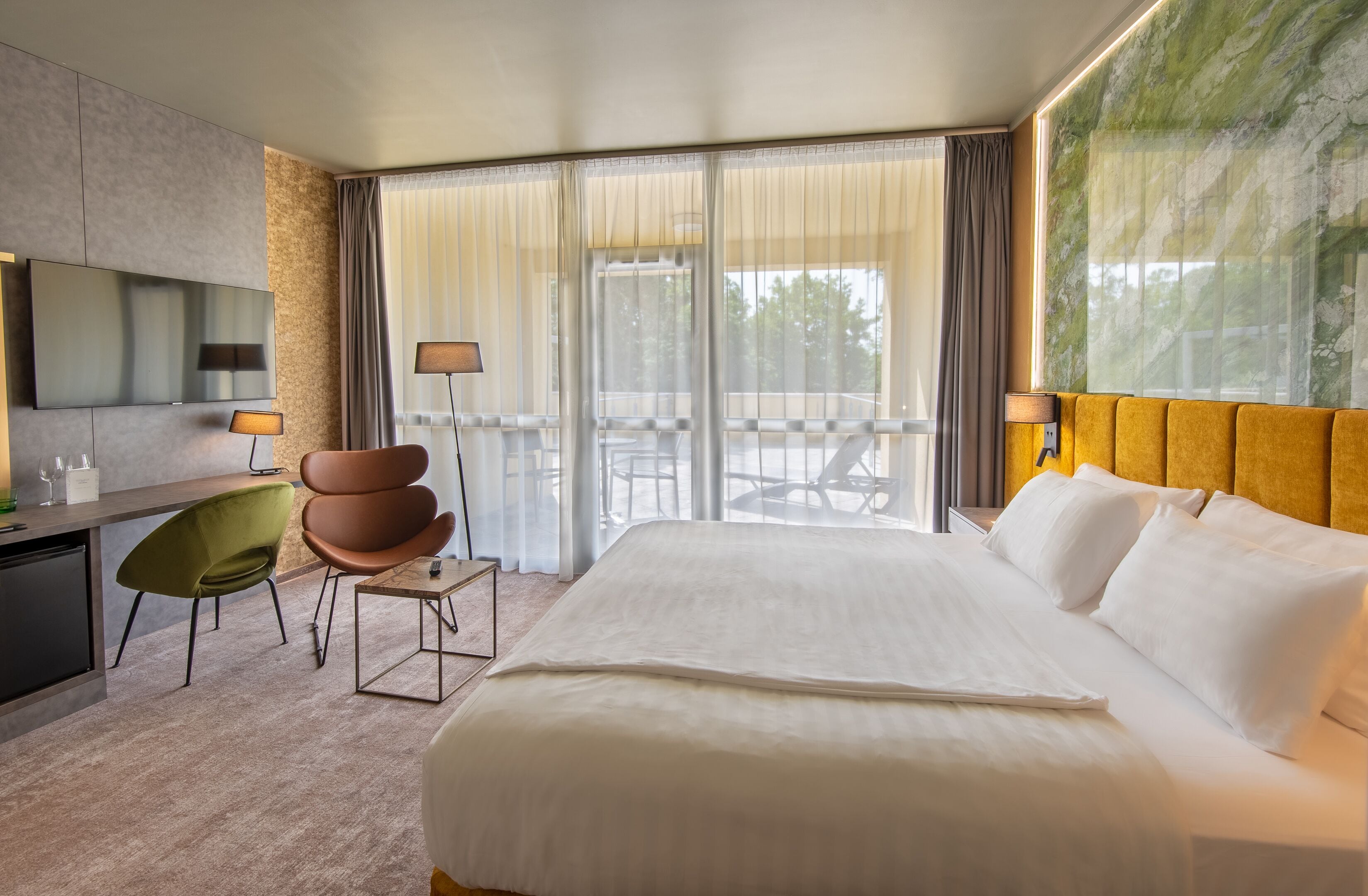 hypo-allergenic bedding, pillow-top beds, minibar, in-room safe