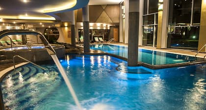 Hotel Azúr Prémium