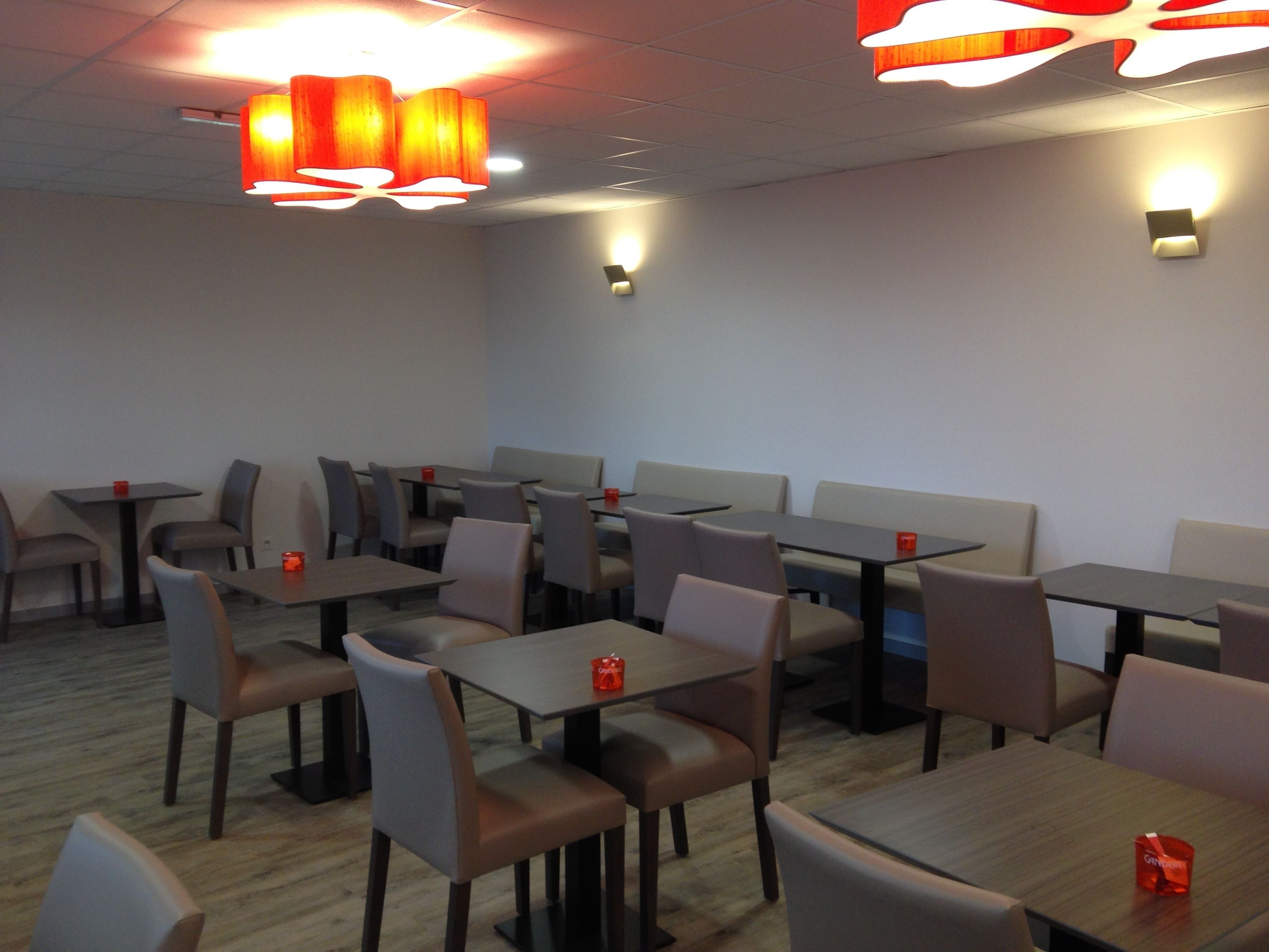 daily continental breakfast (eur 10 per person)