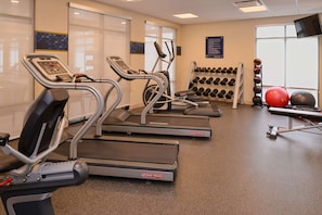 Fitness facility - Hampton Inn Omaha Midtown-Aksarben Area (Omaha)