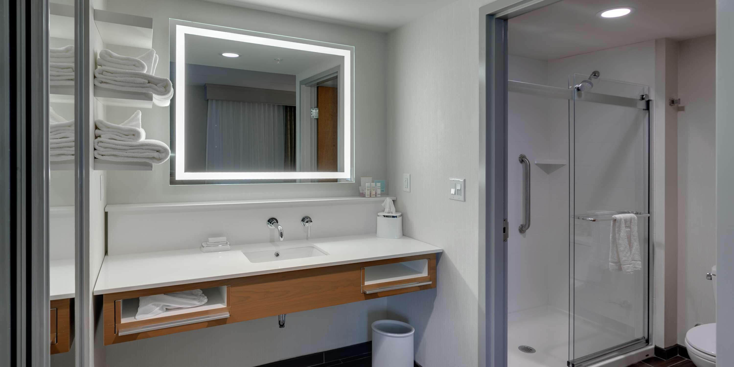 Photo - Hampton Inn & Suites - Knoxville Papermill Drive, TN