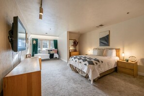Lodge at the Mountain Unit 263 | 2 habitaciones, decoración personalizada y muebles diferentes