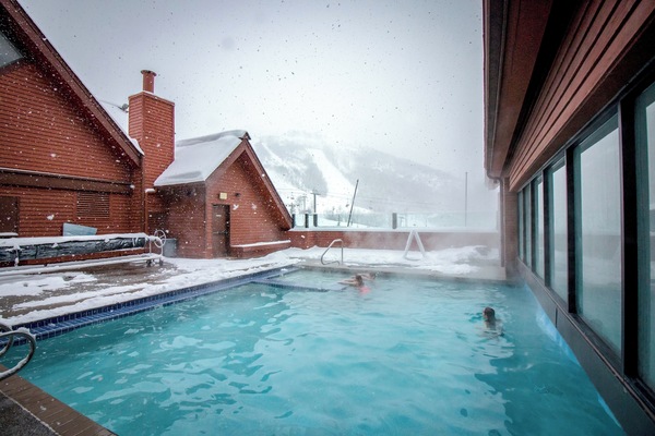 Indoor pool, outdoor pool